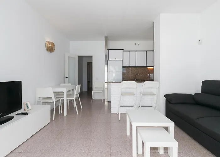 Uhc Montecarlo Apartments S104-018