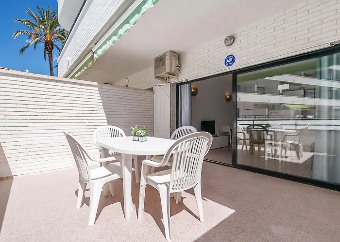 Uhc Montecarlo Apartments S104-018